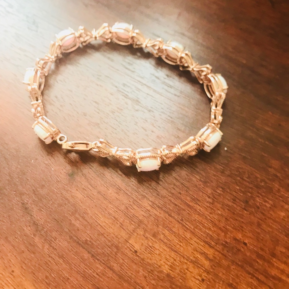Semiprecious opal bracelet